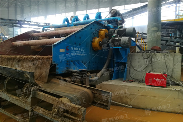螺旋<a href=http://www.gxjgtl.com/tags/xishaji target=_blank class=infotextkey><a href=//tags/xishaji target=_blank class=infotextkey>洗砂機</a></a>50.jpg